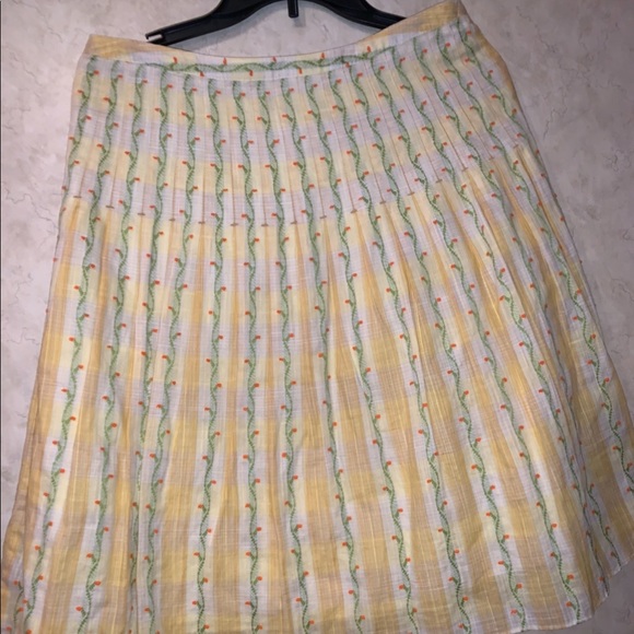 Free people skirt - size 4- GUC - Picture 8 of 8